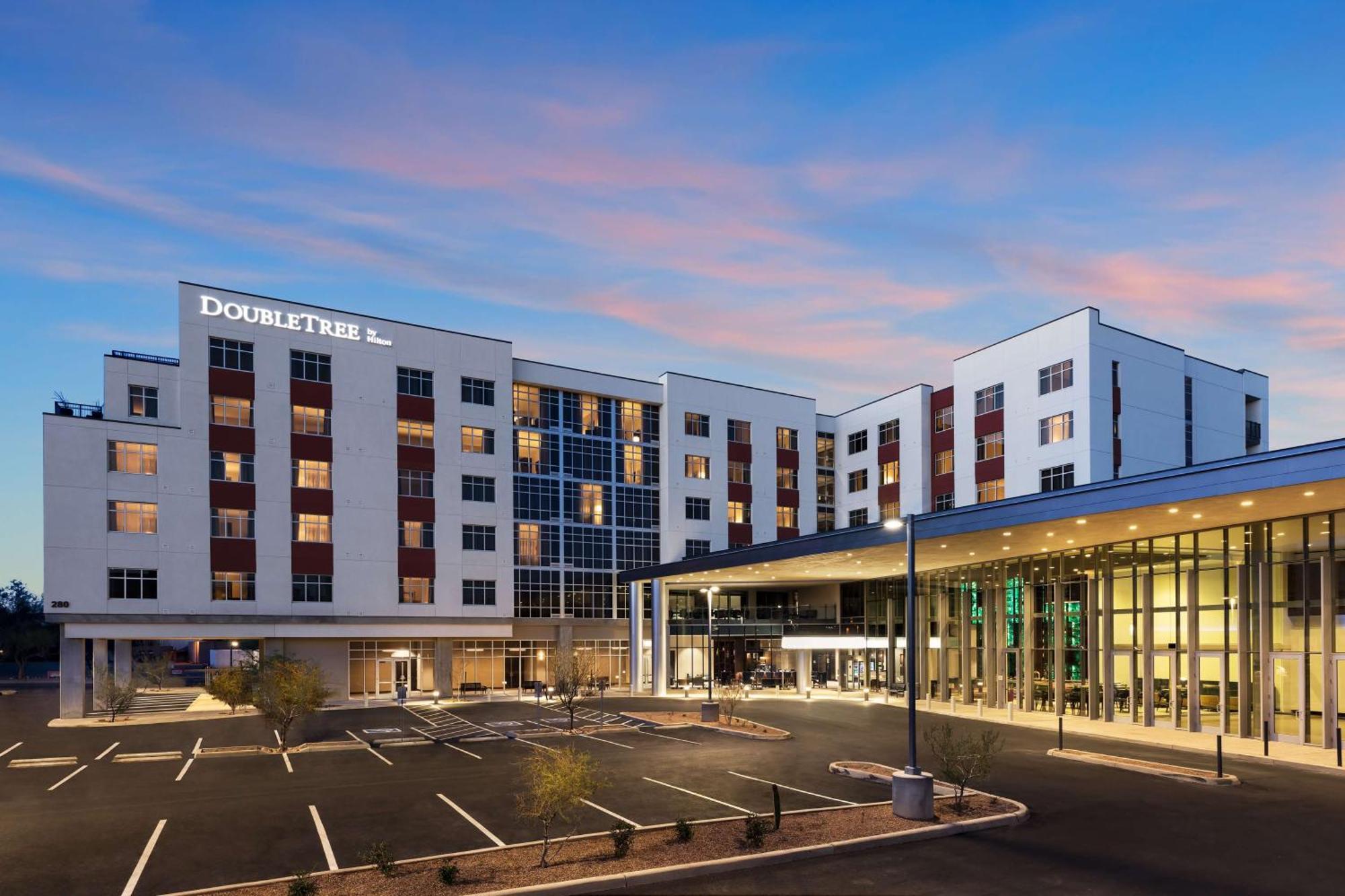 Doubletree By Hilton Tucson Downtown Convention Center Hotel Exterior photo